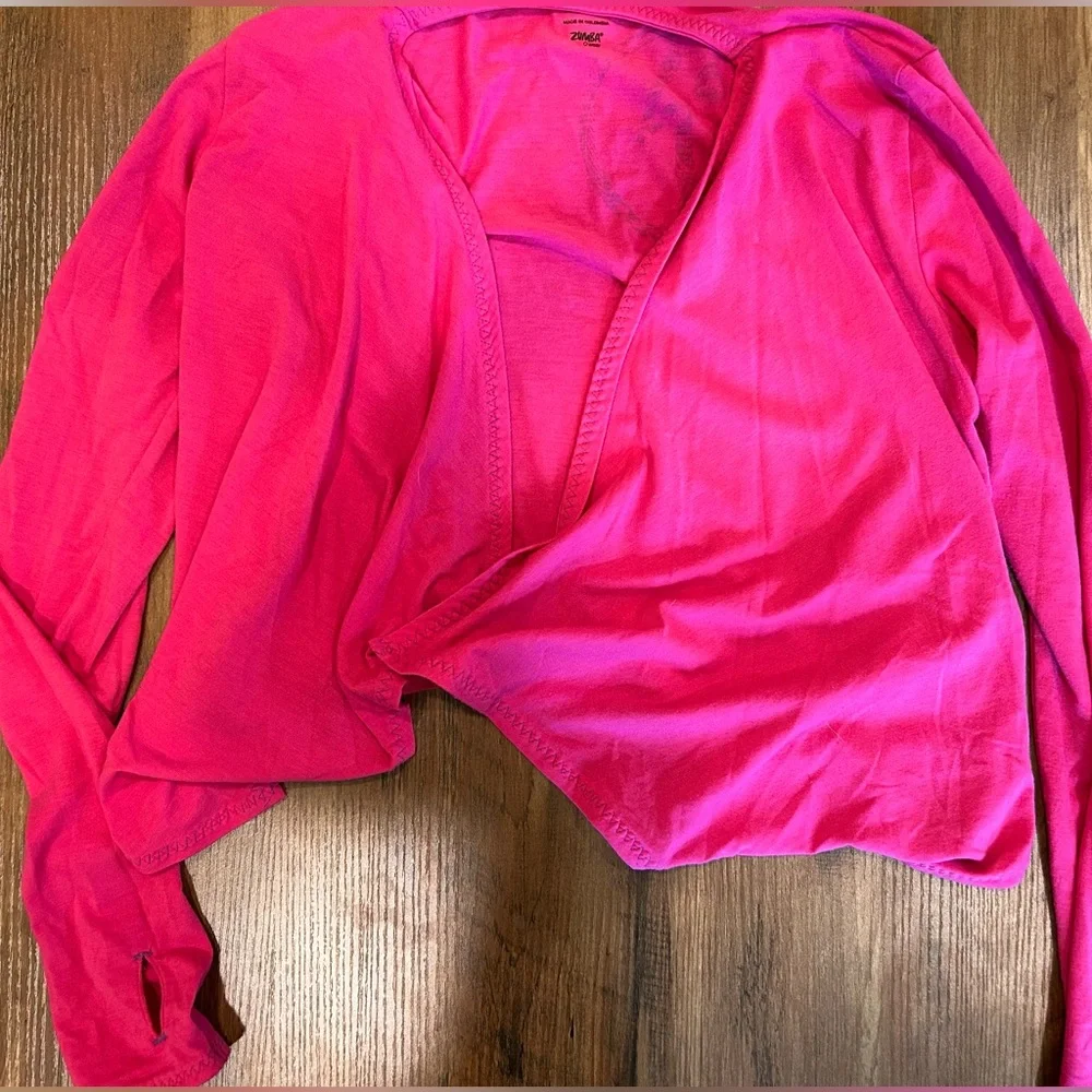 Zumba Fitness Pink Tank, camo cropped pant, camo shorts, light cardigan, fun top - Picture 11 of 14
